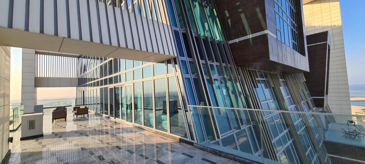 Waterfront Hotel Apartment Lusail Zewnętrze zdjęcie The 360° Sky Lounge