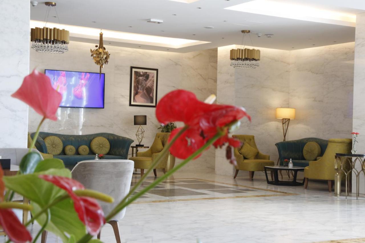 Waterfront Hotel Apartment Lusail Zewnętrze zdjęcie Lobby